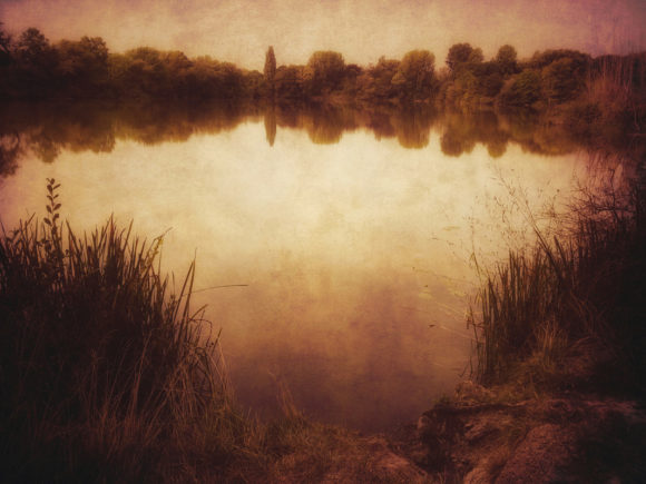 Download Scenic View over Lake with Vintage Filter - Filter Collection